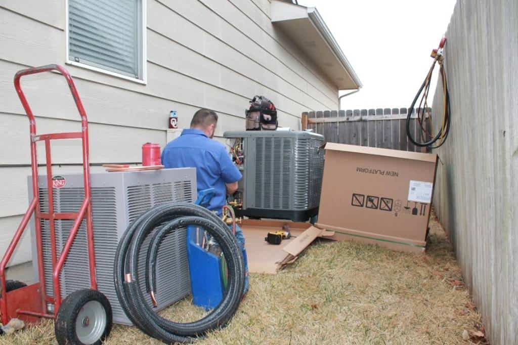 Picture6 2 1024x682 - AC Turning On and Off? Troubleshooting Tips from Hanna Heating & Air Conditioning in Wichita